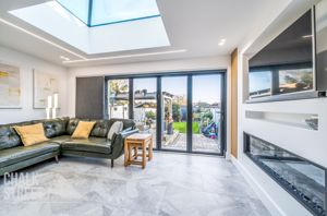 Photo 18- click for photo gallery